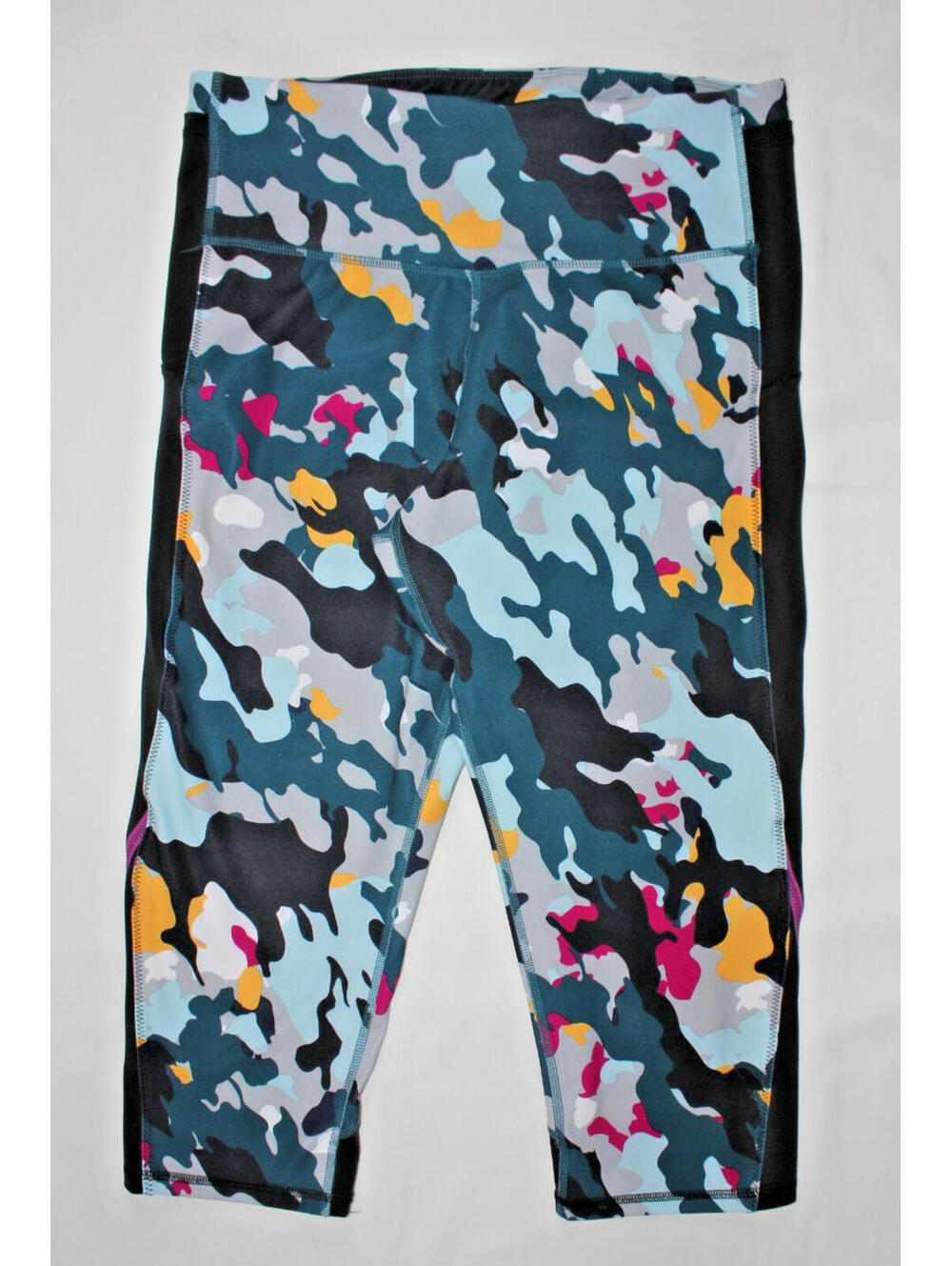 Champion Multi Color Camo Compression 20" Capri Legging Women's Size XXL